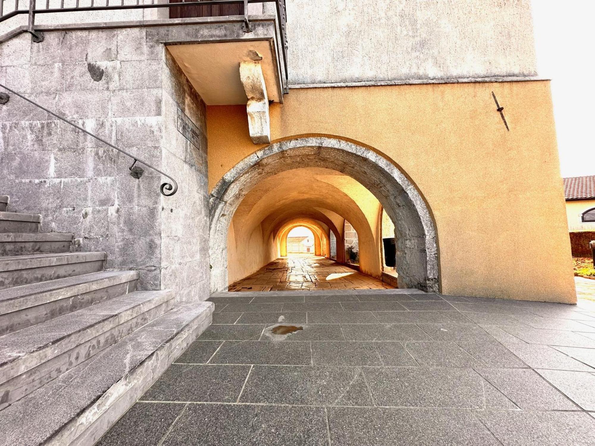 Apartmani Nad Voltun 卡斯塔 外观 照片
